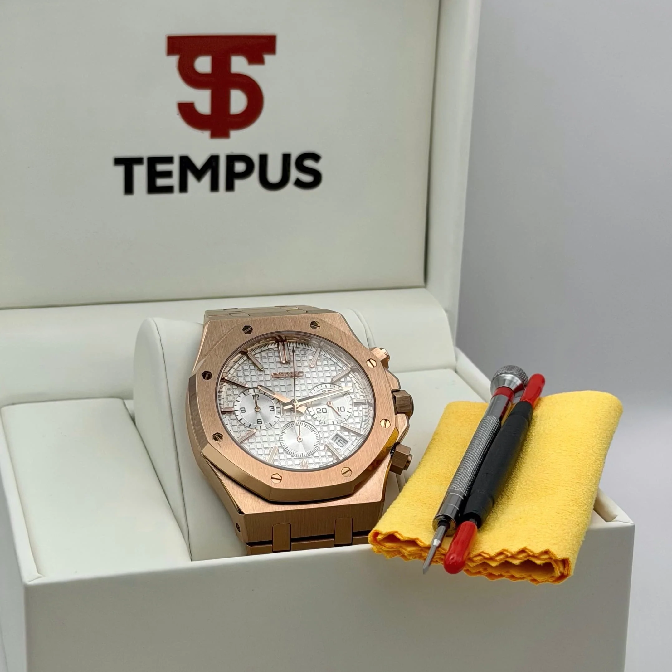 Royal Oak Chrono Mod - Rose Gold White - Image 4